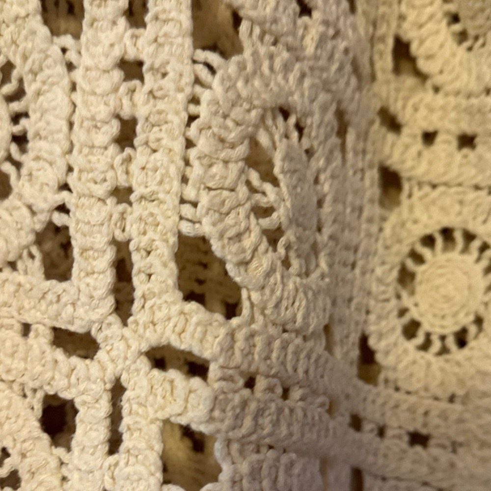 Solitaire Cream Crochet Button-Front Cardigan - Picture 3 of 9